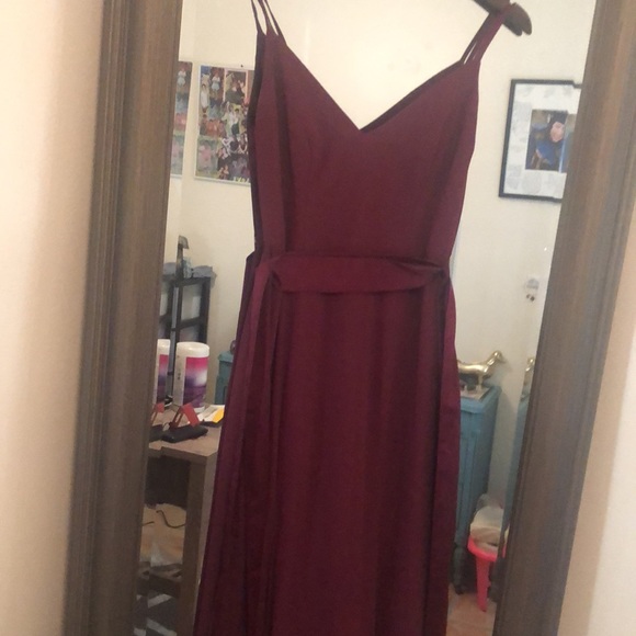 Vera Wang Bridesmaids Dress - Picture 2 of 3